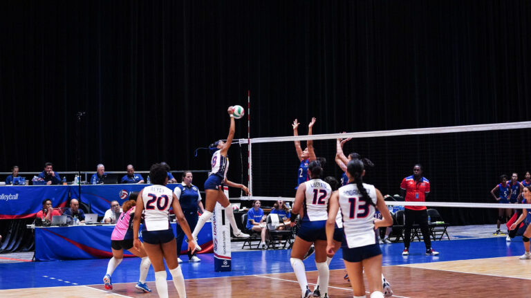 Dominicans were too fast for the Costa Ricans