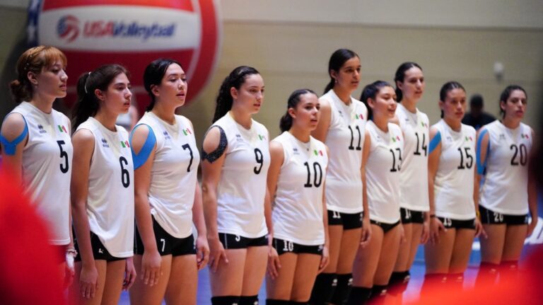 Mexico wins roller-coaster against Peru