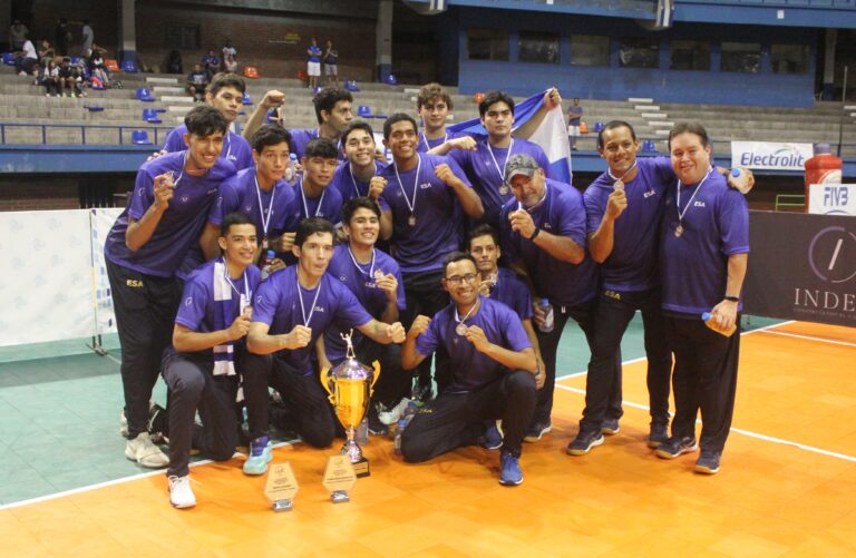 El Salvador goes with the Bronze!