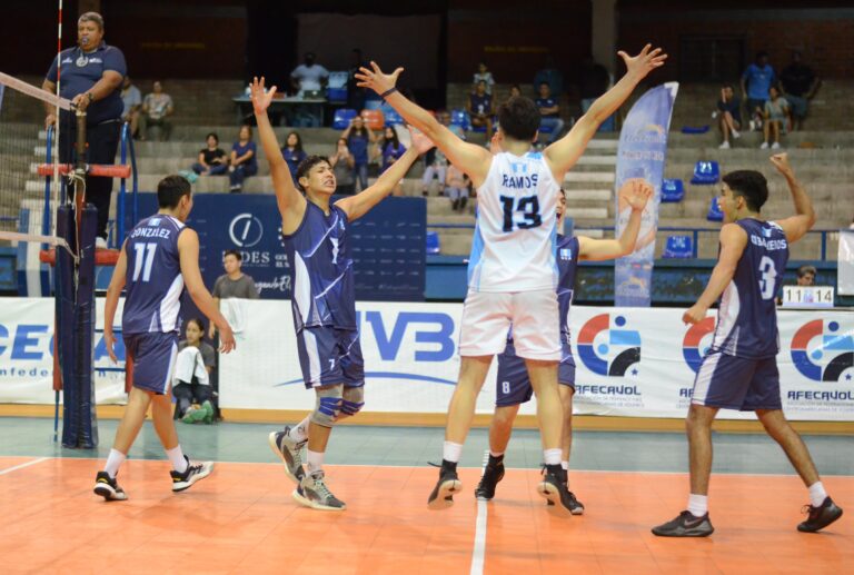 Lucero guides Guatemala to victory  