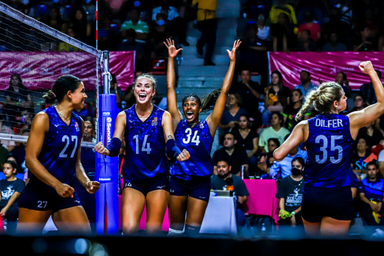 United States wins bronze medal in four sets over Mexico