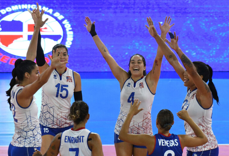 Puerto Rico beat Mexico in straight-sets