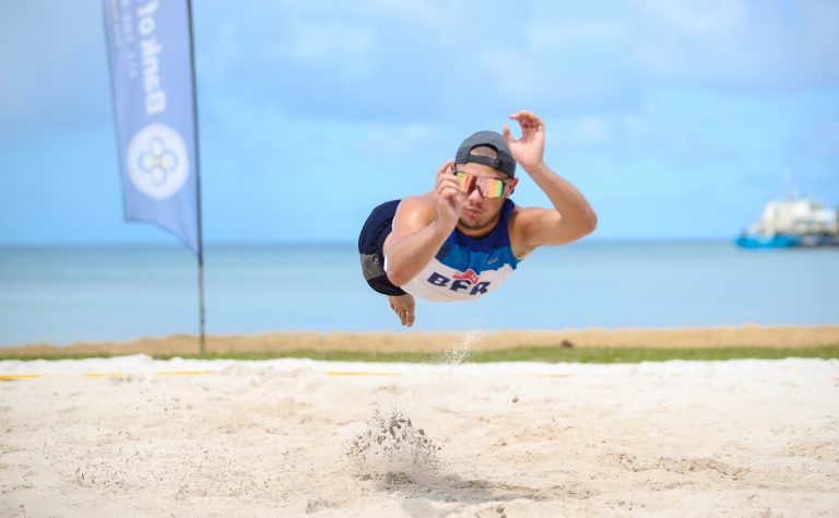 <strong>St Lucia wins both titles at ECVA Senior Beach Volleyball Tournament</strong>