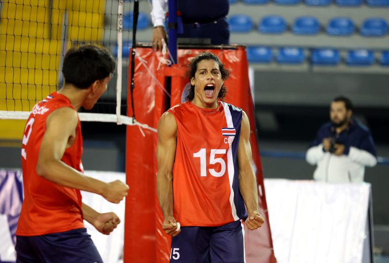 <strong>Costa Rica beats hosts Guatemala to advance into semifinals</strong>