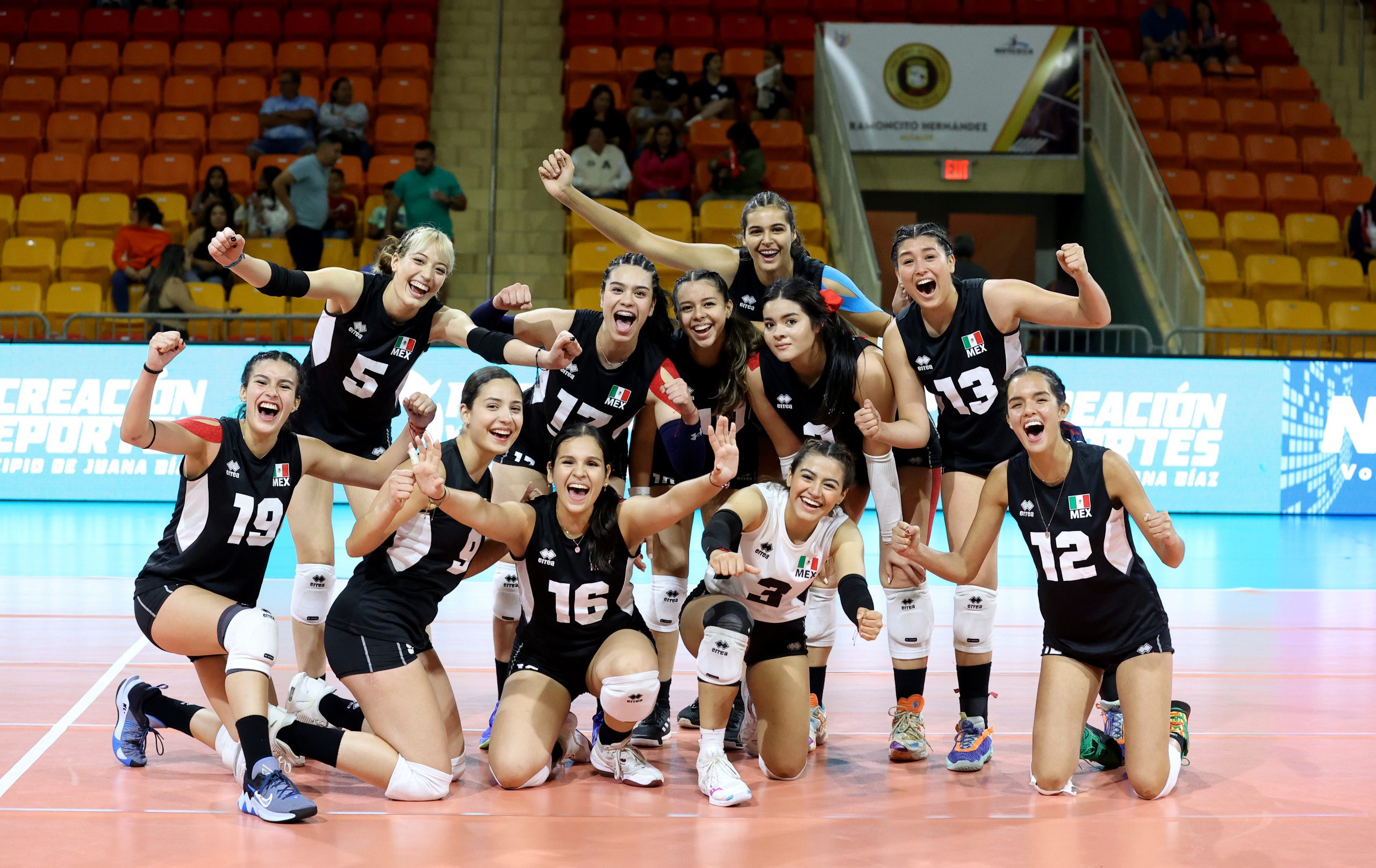 Mexico reaches semifinals in dramatic five set win over Canada