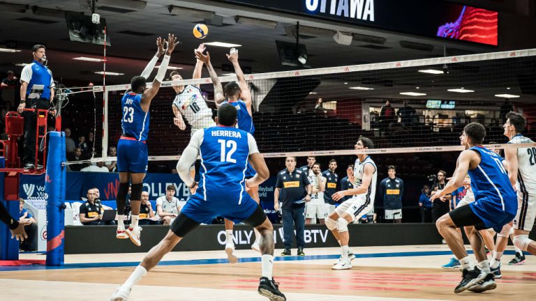 The World champions Italy topped Cuba 3-1 in Ottawa