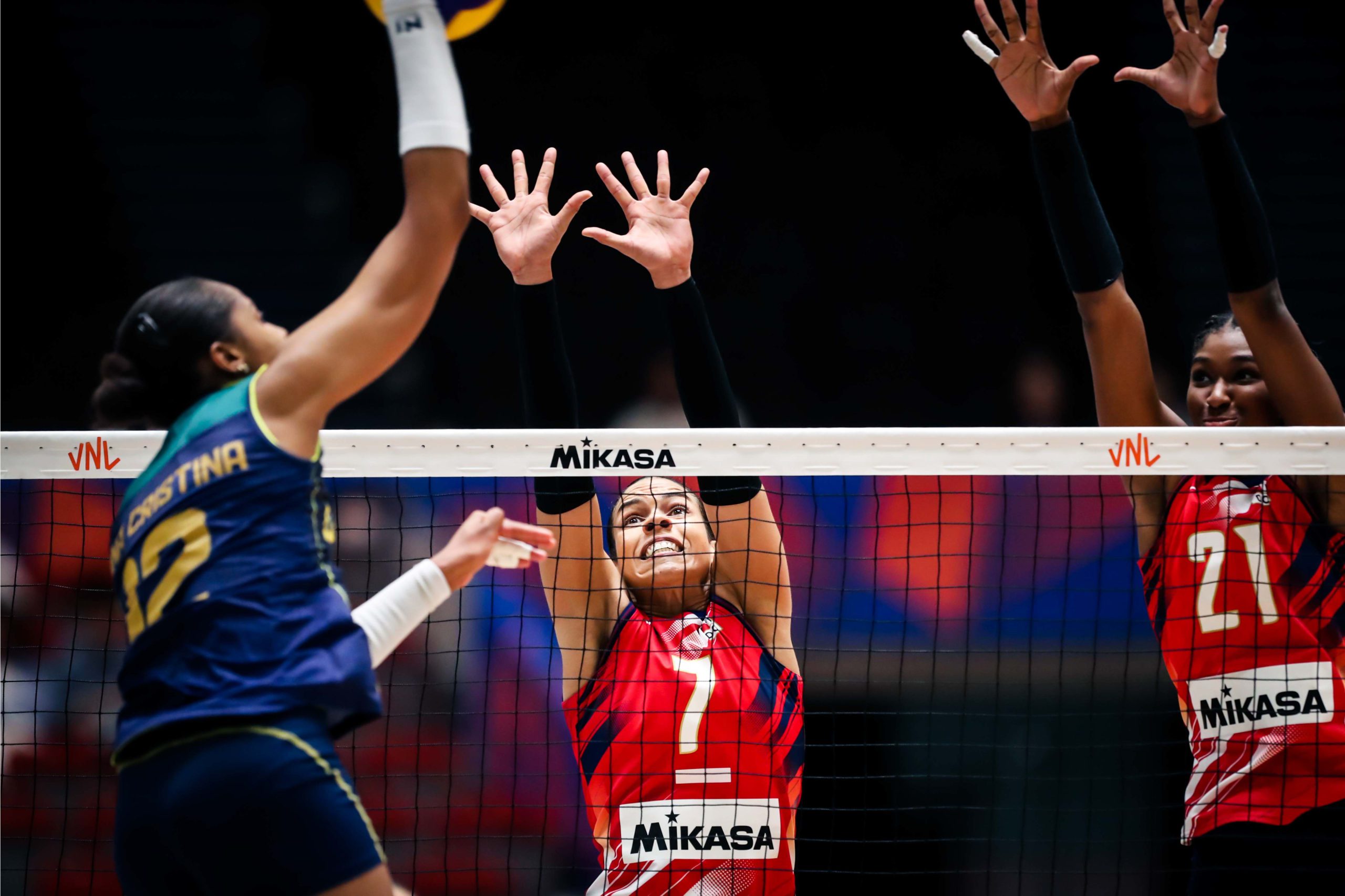 Dominican Republic put up a tough fight, but lose in four to Brazil