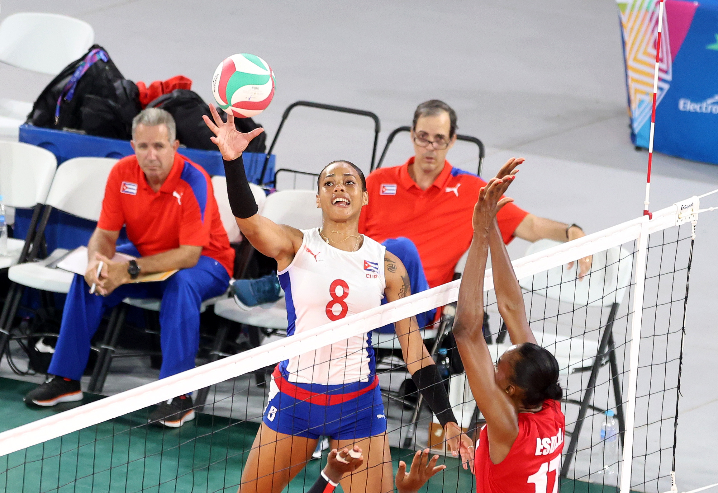 Cuba beats Trinidad & Tobago in straight sets to improve their record 2-1 in Pool B
