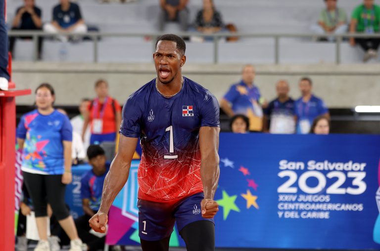 Dominican Men beat Mexico to open Volleyball at the CAC Games
