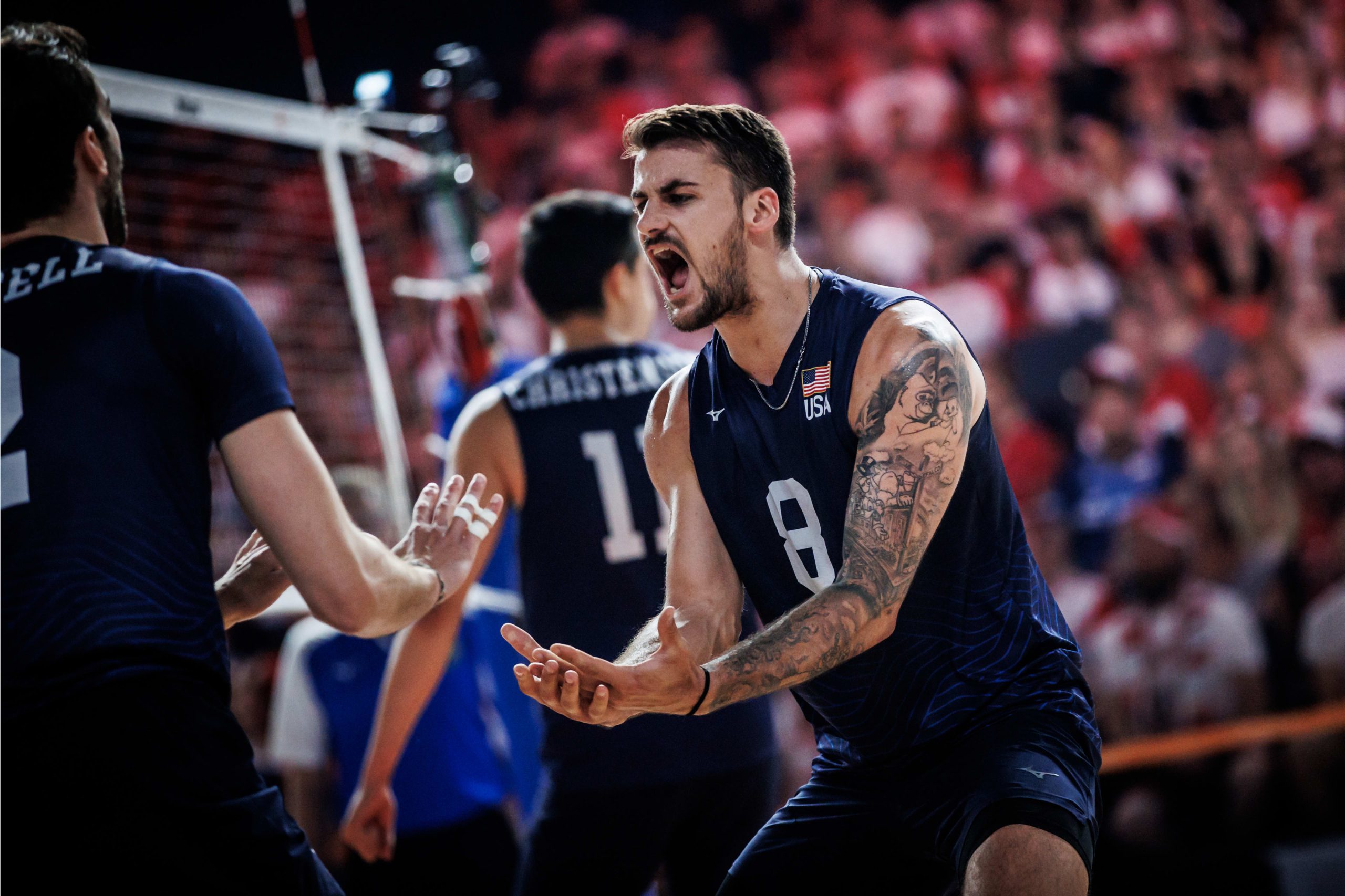 USA sweep Poland and get one step closer to the top