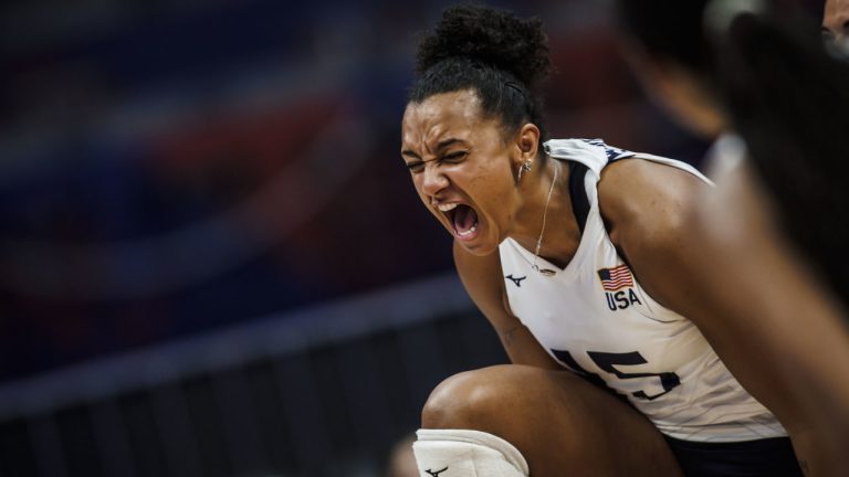 USA make it six in a row and top Thailand