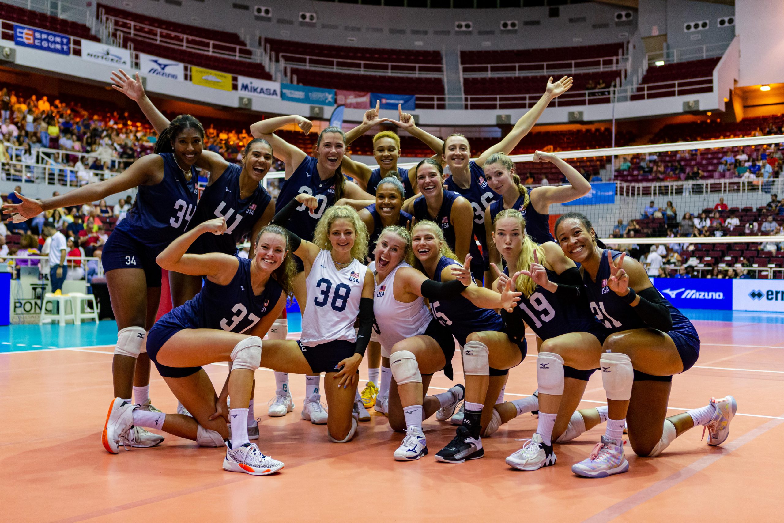 United States to semifinals undefeated