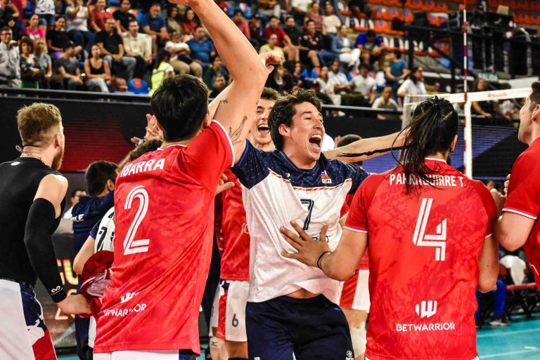 Chile takes away the semifinal from Colombia