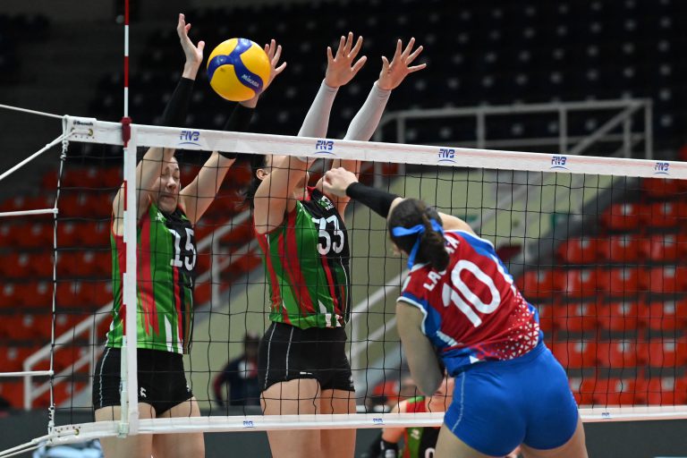 Mexico prevails over Puerto Rico