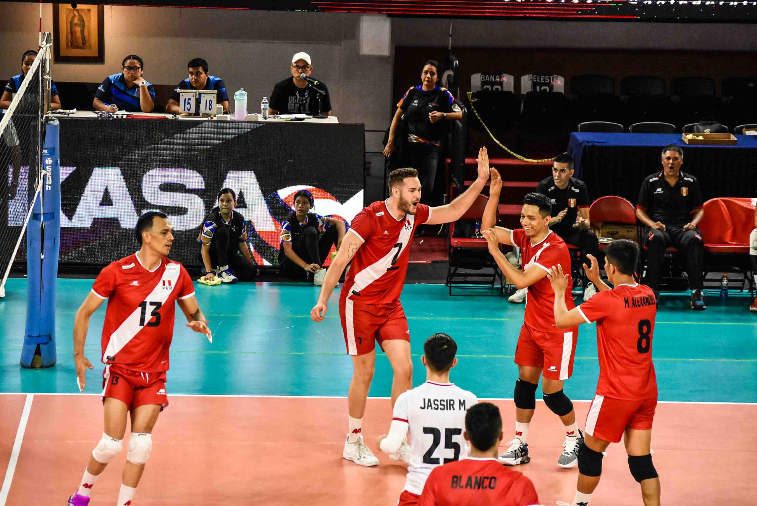 Peru beats Cuba in five sets for seventh place at the Pan American Cup