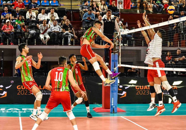 Mexico wins five-set battle against Peru