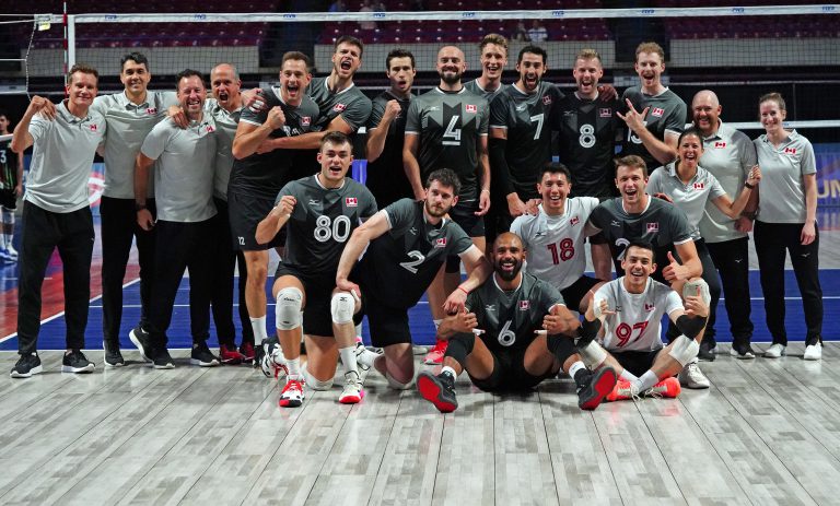 Canada Overcomes Errors to Beat Mexico