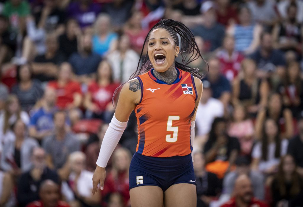 TOP 15 Best Volleyball Actions Brenda Castillo Best Libero :: Women  Volleybox