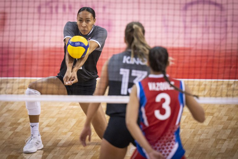 Canada sweeps Puerto Rico to clinch spot in semifinals