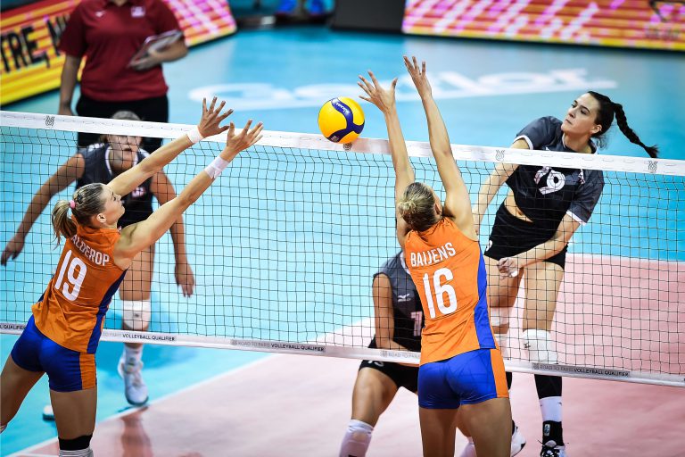 Canada and United States started the Olympic Qualifier with success