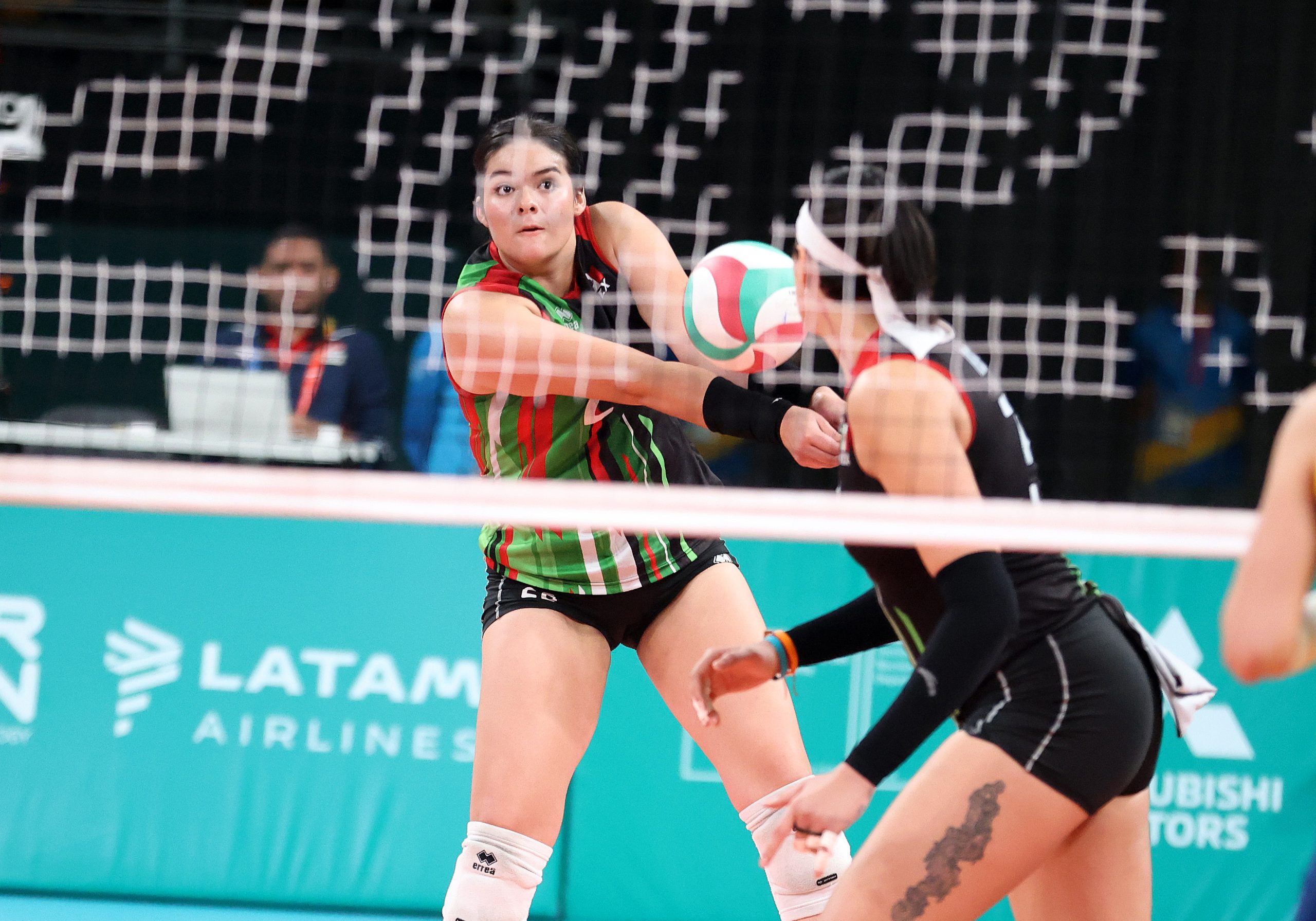Mexico takes down Colombia at Santiago 2023 opening day