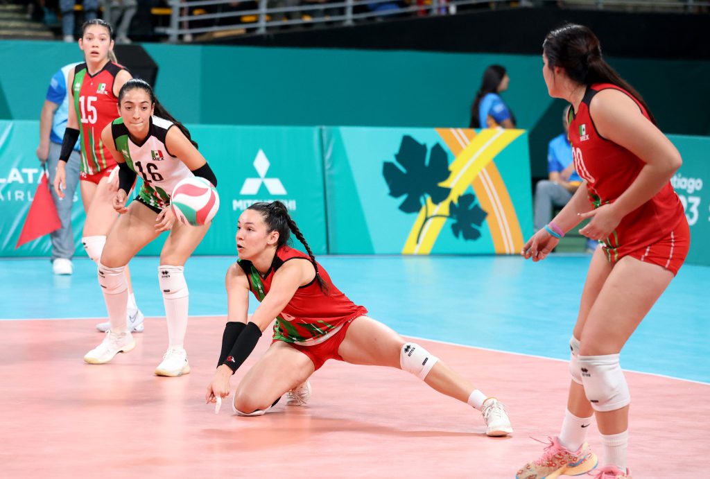 VINÃ DEL MAR, CH - 24.10.2023: JOGOS PANAMERICANOS SANTIAGO 2023 - Brazil's  27-15 victory over the Paraguay team in the first round of Women's Handball  during the Santiago 2023 Pan American Games