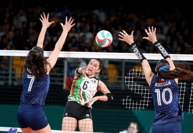 Mexico upsets Chile in front of home crowd at the Pan American Games