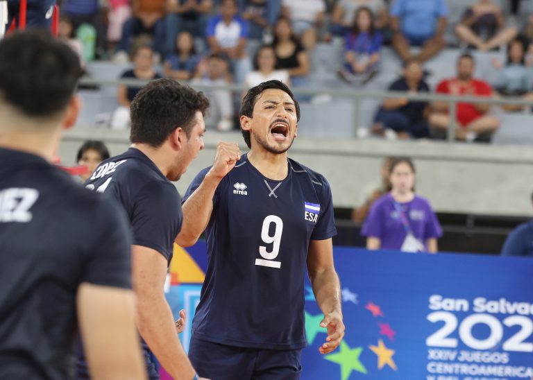 El Salvador defeats Suriname, will face Mexico for fifth place