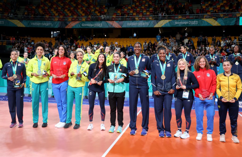 Seleção masculina de vôlei vence Cuba no tie-break e vai direto para a  semifinal do Pan de Santiago