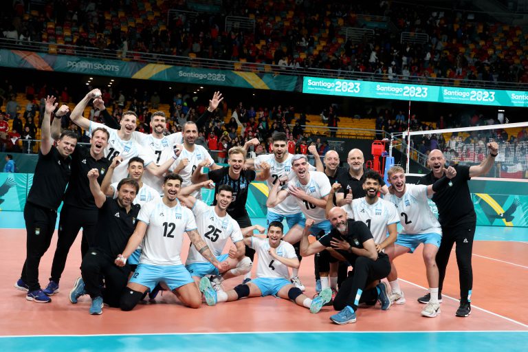 Argentina tops Pool B and reaches Santiago 2023 Semifinals