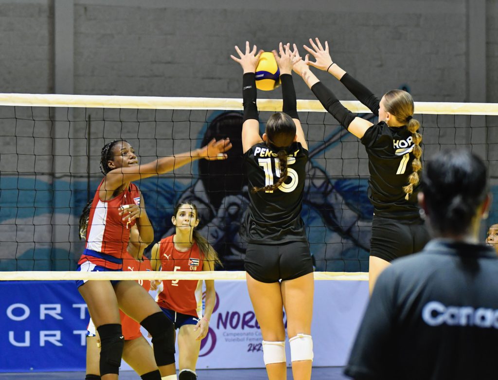 Canada 🇨🇦 opens NORCECA Girls' U17 with a tie-break win against Cuba 🇨🇺  🇨🇦 3-2 (26-28, 25-18, 16-25, 25-11, 15-9) vs 🇨🇺 Top Scorers…