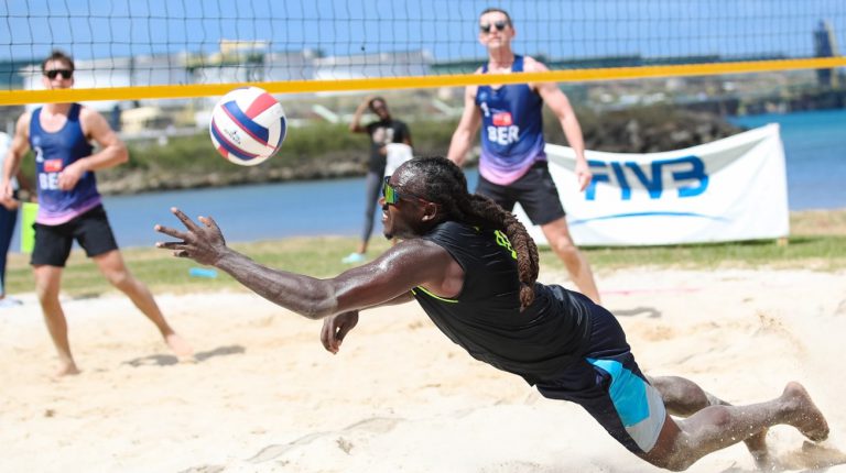 Grand stand finish looms as Men chase ECVA title