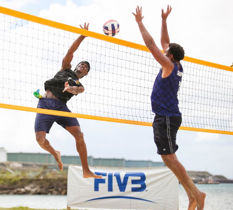 Honours even in Men’s play on day one