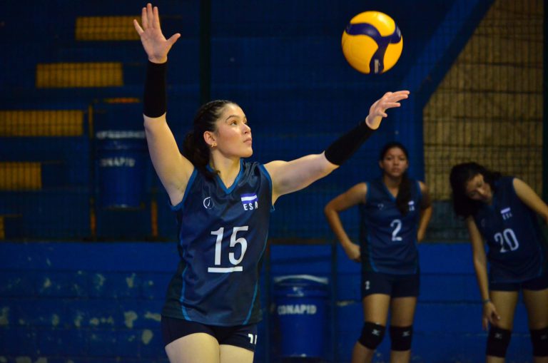 El Salvador Wins 3-0 Against Panama
