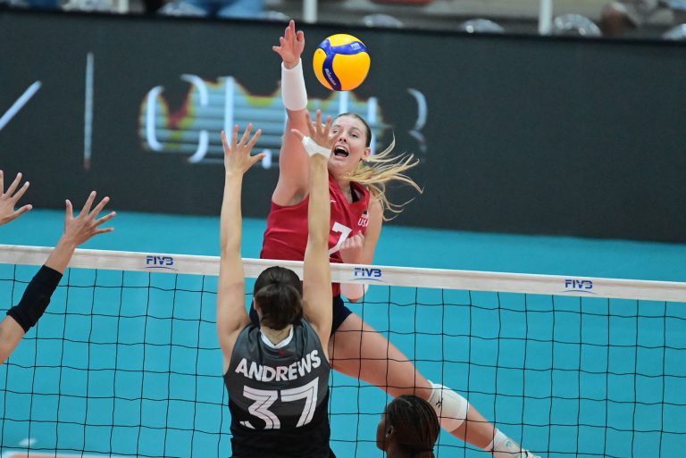 The United States easily dominates Canada