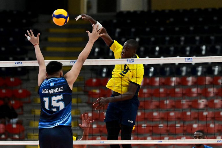 Colombia beats Guatemala in straight sets