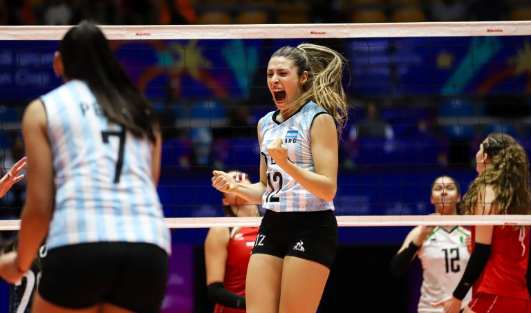 Comeback Win in 5- Sets puts Argentina in Semifinals