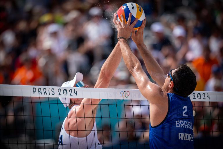 Partain/Benesh Reach Round of 16 and Alayo/Diaz Top Pool D