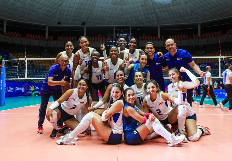 With a Dramatic Finish, Colombia Defeats Peru to Remain Undefeated