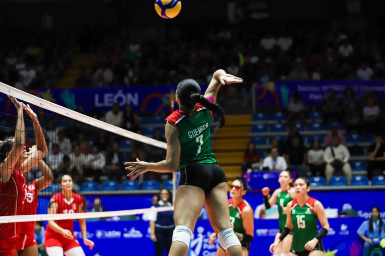Mexico dominant over Suriname in Pan American Cup