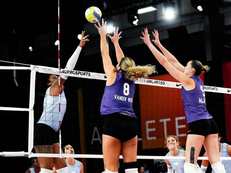 Kingdon Rishel, Thomas-Ailara Lead Team Hentz in Sweep of Team Member-Meneh