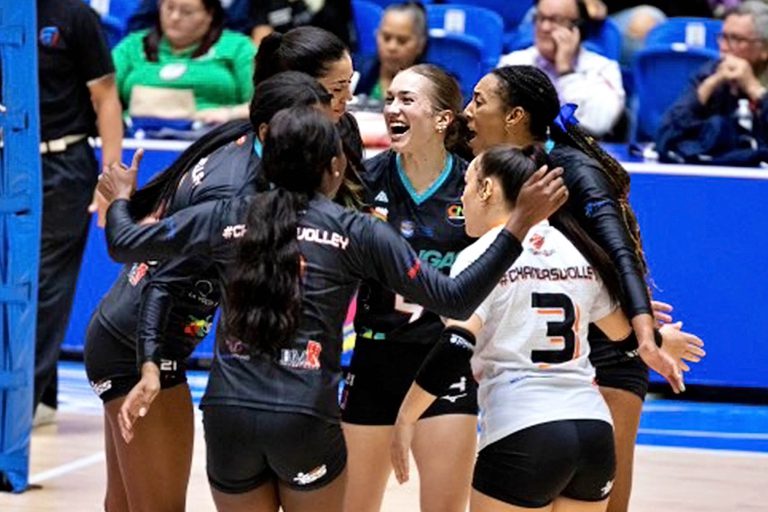 The Changas Dominate the Champion Cangrejeras