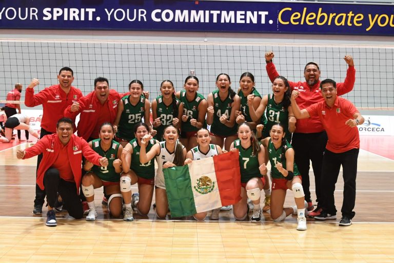 Mexico wins semi in five set to advance