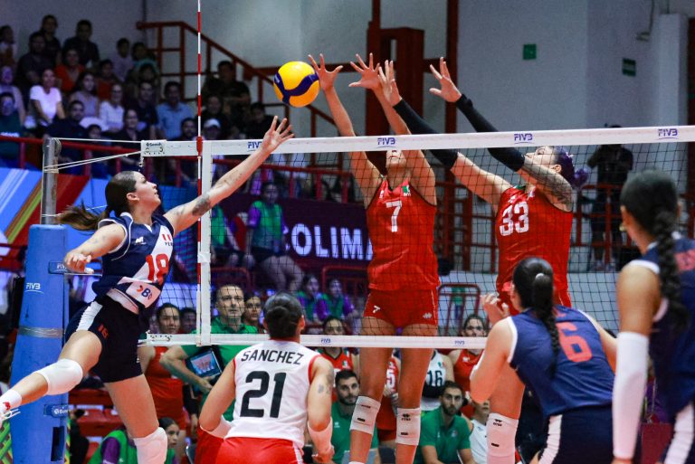 Peru overcomes Mexico coming from behind