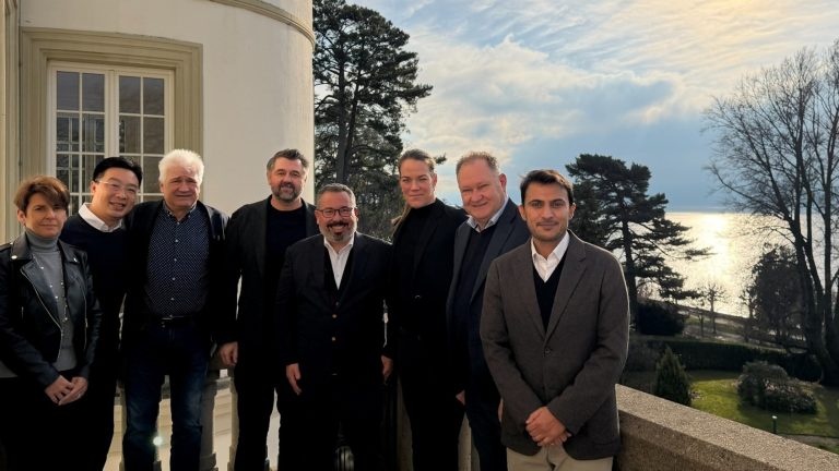 FIVB welcomes Swiss Volley to Volleyball House