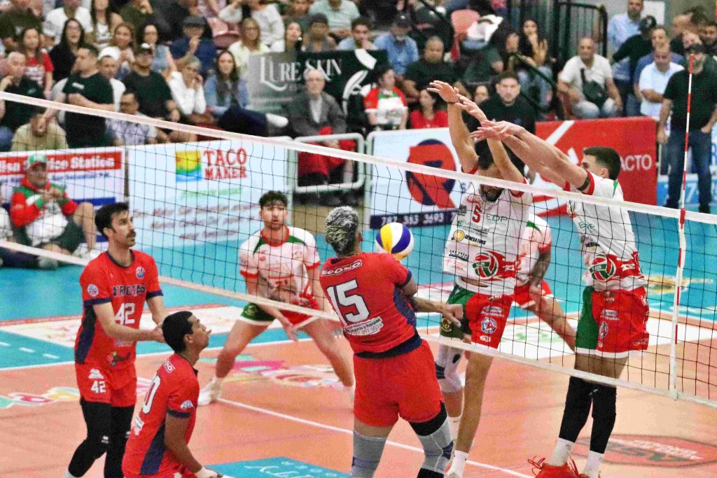 Caribes Take the Lead in Semifinal A of the LVSM