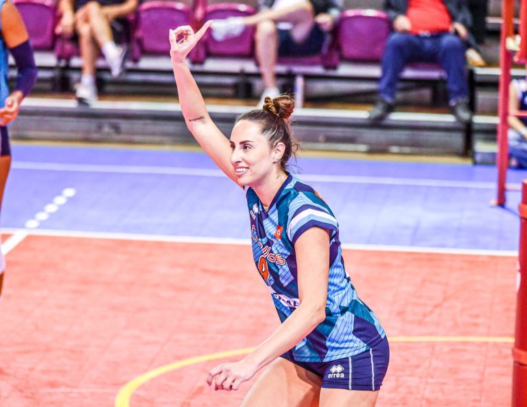 Criollas prevail in Ponce and remain atop the LVSF standings