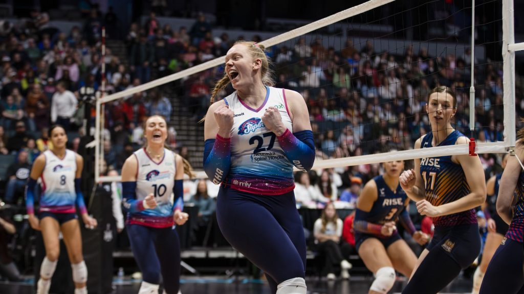 Supernovas Win Third Straight Behind Londot’s Career Night