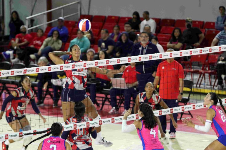 Criollas Return to Second Place with Four-Set Victory