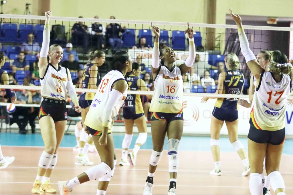 Valencianas end Santurce’s unbeaten run and advance to semifinals in dramatic five-set battle